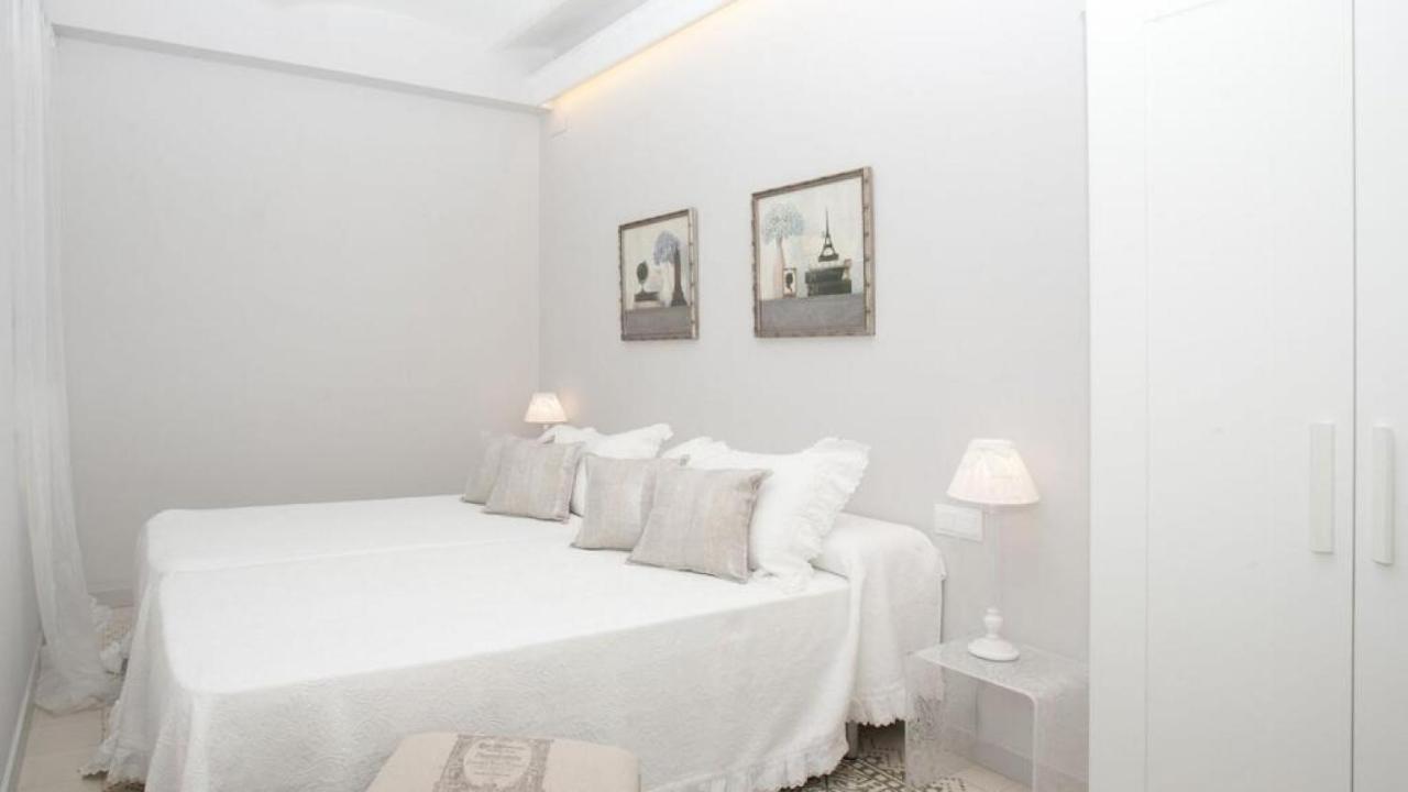 Two Sisters Apartments Barcelona Exterior photo